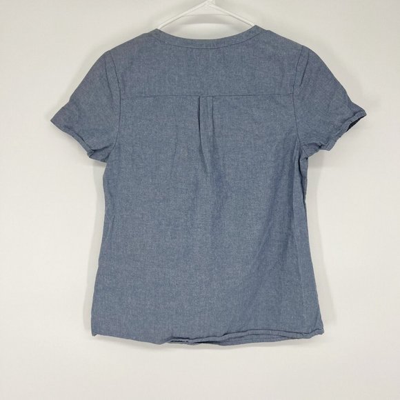 Vineyard Vines Top Blue Chambray Embroidered V Neck Short Sleeve - Picture 5 of 7